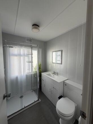 2 bed Park Home for sale Image 5