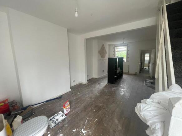 3 bed Terraced for sale Image 5