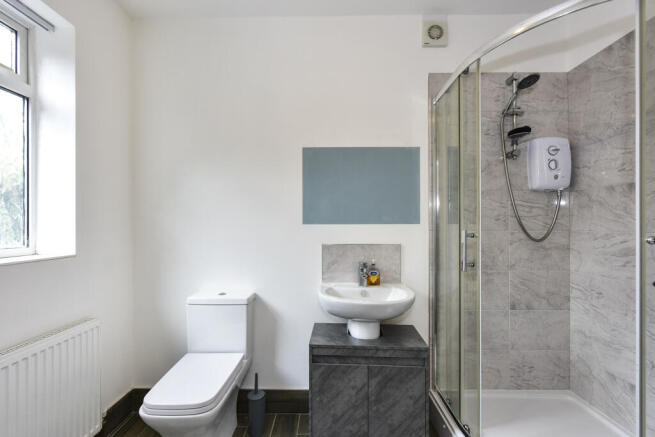3 bed Terraced for sale Image 9