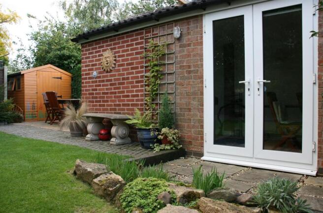 Garden room.JPG