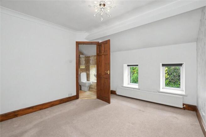 3 bed Detached for sale Image 11