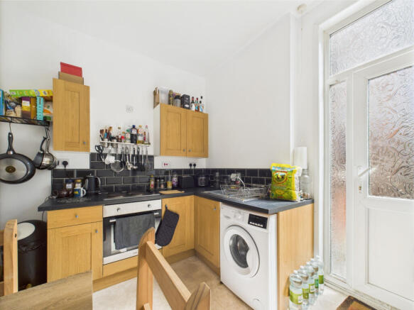 4 bed Block of Apartments for sale Image 7