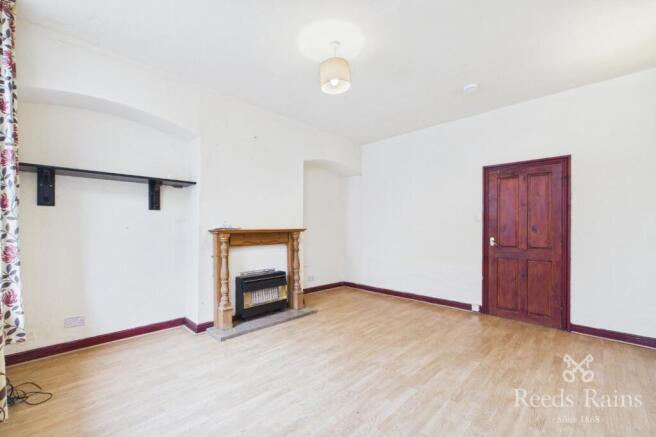3 bed Terraced for sale Image 8
