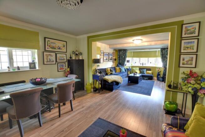 Lounge/Diner