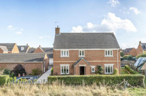 6, Southwold Close, Oakhurst, Swindon SN25 2BD