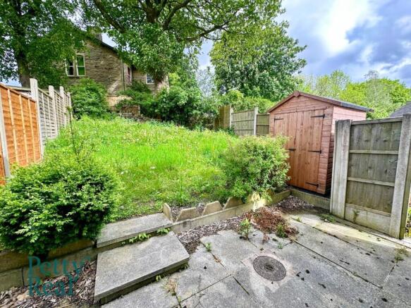 3 bed Semi-Detached for sale Image 12