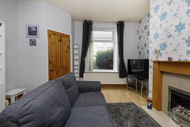 2 bed Terraced for sale Image 2