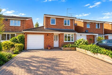 Martindale Road, Woking, Surrey, GU21