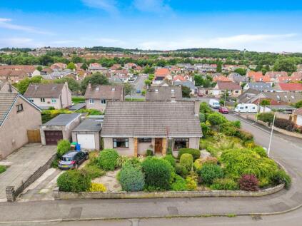 Gowanbrae Drive, Dunfermline, KY12