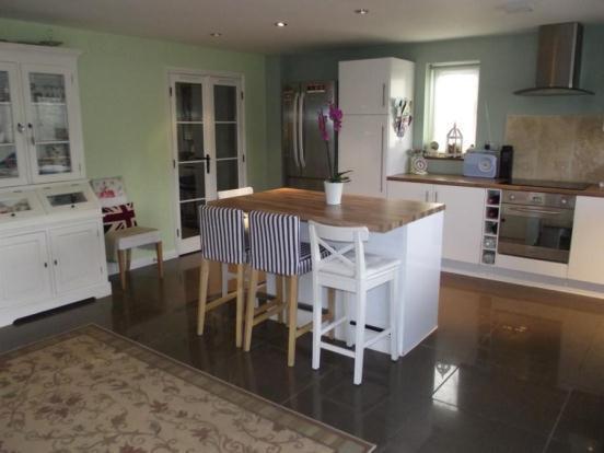 Kitchen/Breakfast Rm