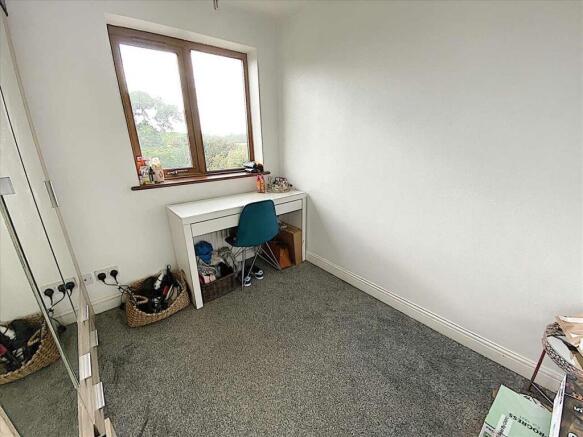 Bedroom 4: