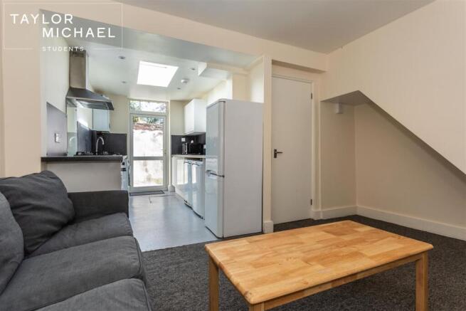 Living Room / Kitchen