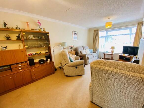 Living Room.jpg