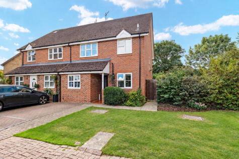 Gorse Drive, Smallfield, RH6