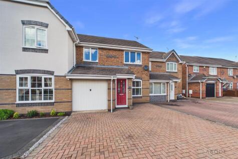 Weston Park Avenue, Nr Stretton, Burton-On-Trent