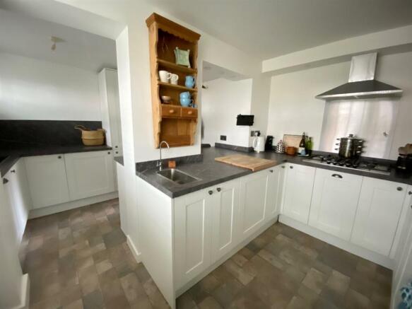 Kitchen.jpg