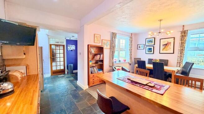 4 bed Character Property for sale Image 8