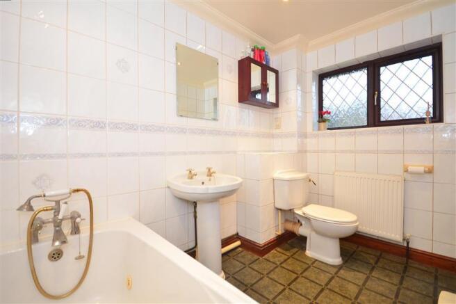 En-Suite Bathroom