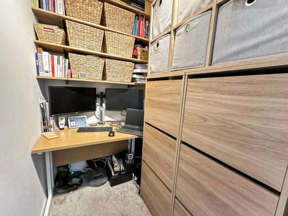 Photo 12