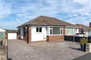 27, Kirkwood Avenue, Cookridge, Leeds LS16 7JT