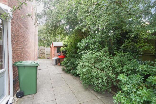 side garden