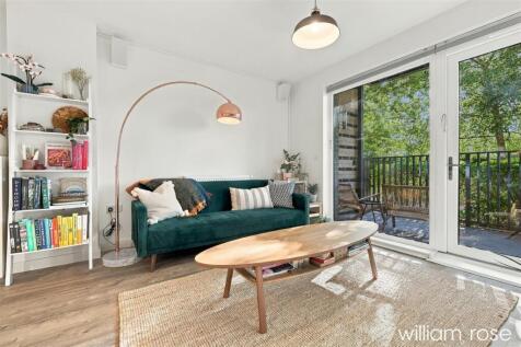 Merriam Close, Highams Park