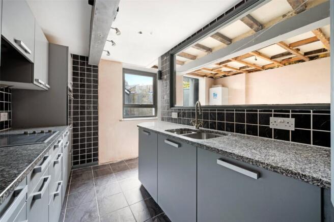 2 bed Terraced for sale Image 4
