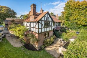 1, Ramster Cottages, Petworth Road, Chiddingfold, Godalming GU8 4SN