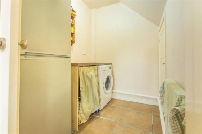 3 bed Semi-Detached for sale Image 9