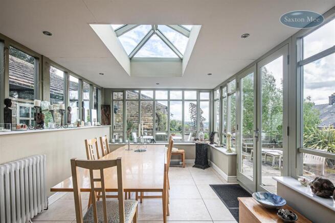4 bed Semi-Detached for sale Image 9