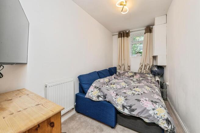 4 bed Terraced for sale Image 11