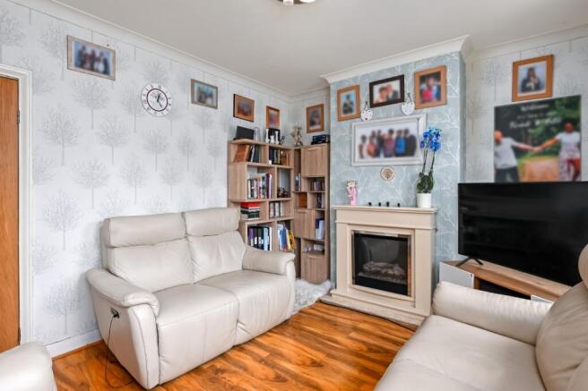 3 bed Terraced for sale Image 4