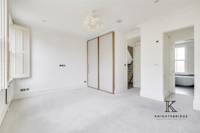 Principal bedroom