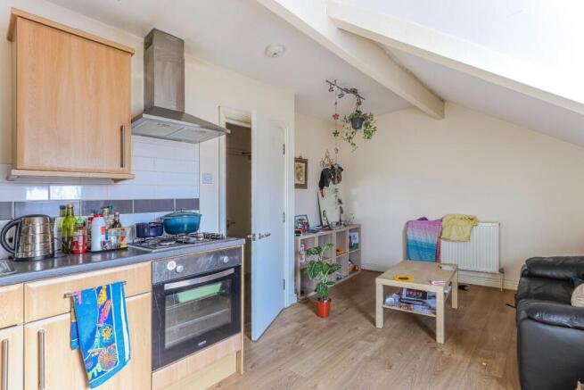 Richmond Road 128, 5-2.jpg