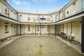 6, Warren Court, Ditton Street, Ilminster TA19 0FA