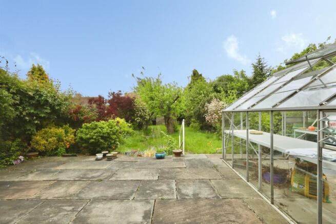 4 bed Semi-Detached for sale Image 5