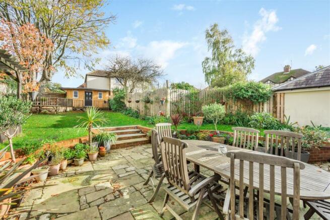 Beautiful Rear Garden
