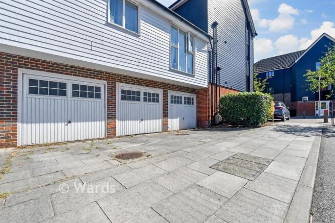 Driveway/Parking