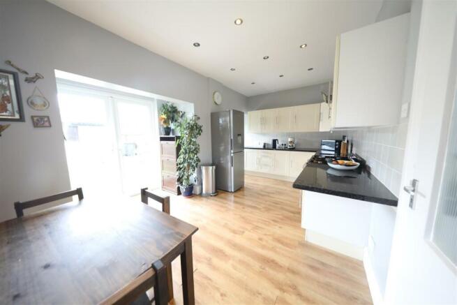 1 Riversdale - Kitchen 1.jpeg