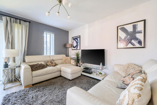 1438900-8-69d61fd...