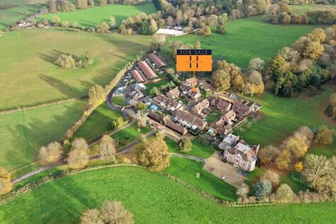 Henbury House Gardens, Sturminster Marshall, Wimborne