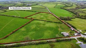 Crosshands, Llanboidy, Whitland SA34 0RY
