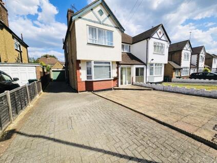 Beulah Close, Edgware HA8