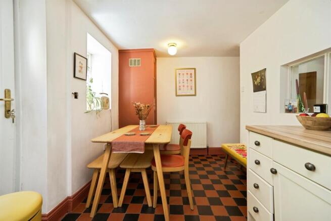 2 bed Terraced for sale Image 5