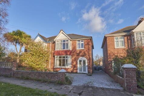 Tarbet Avenue, Exeter