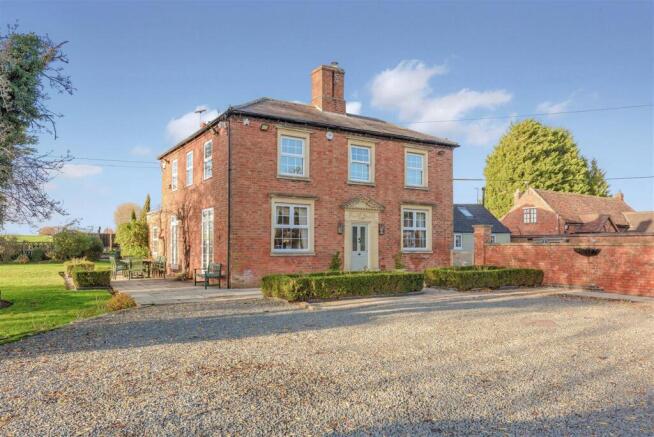 Glebe House, Nuneaton