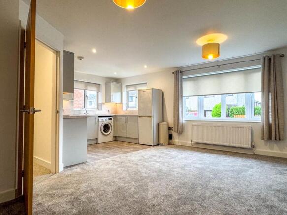 50 Cooil Drive, Douglas (6).jpg