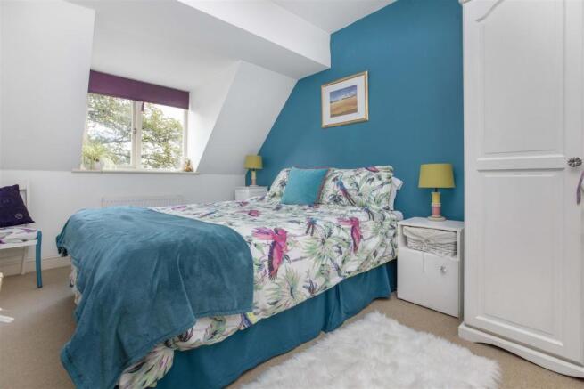 8 Bedroom 2.jpg