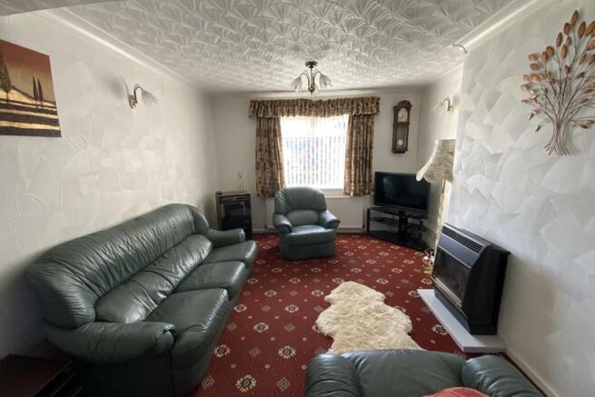 living room/dining r