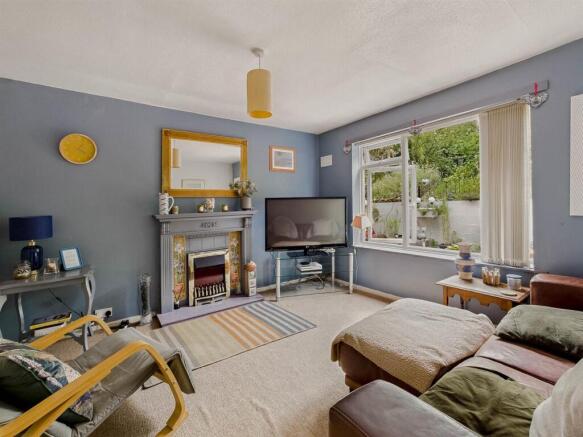 CAM02541G0-PR0504-STILL002.jpg